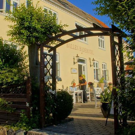 Ballen Badehotel Tranebjerg Екстер'єр фото